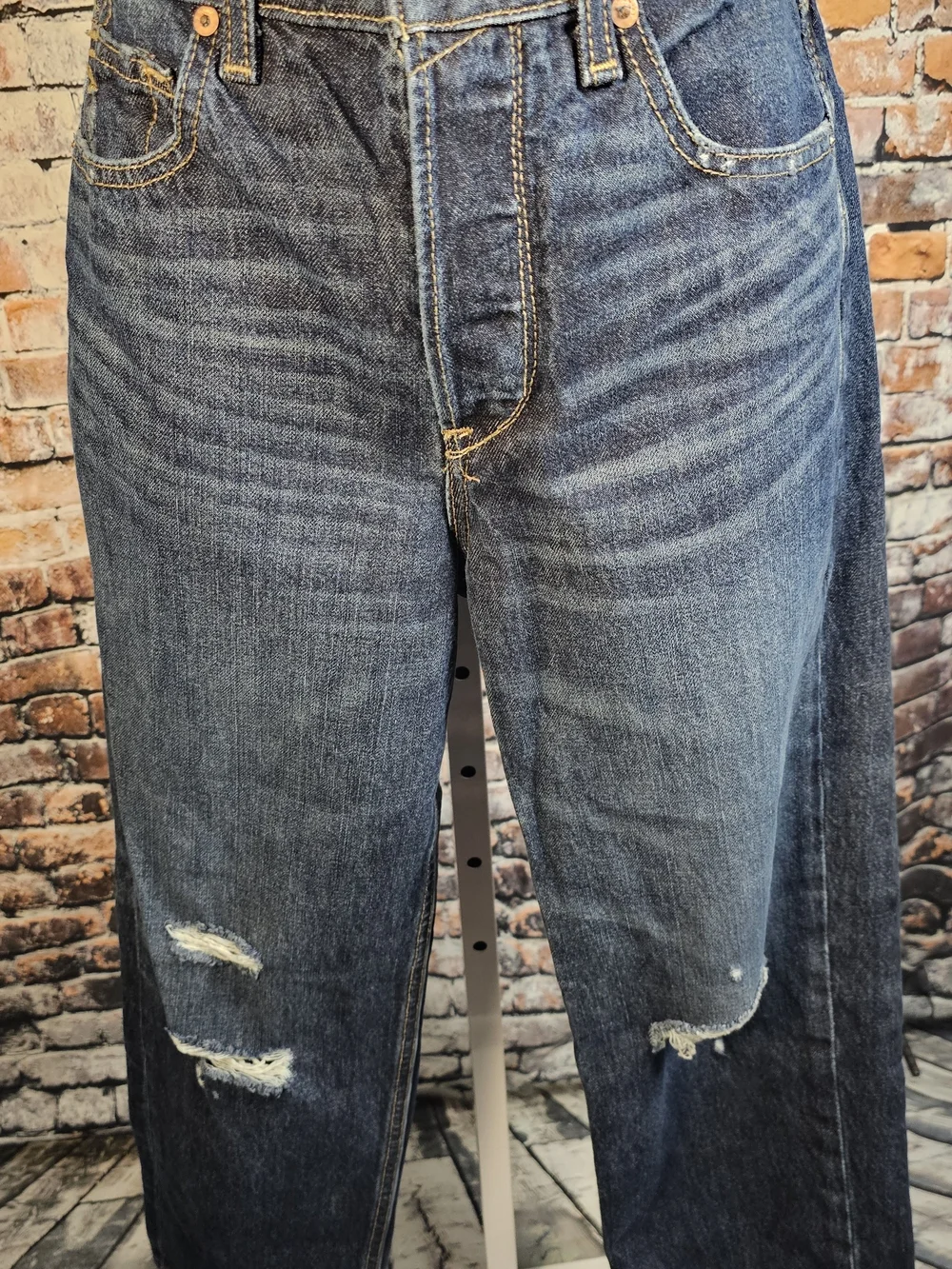Ariat Denim Ultra High Rise Tomboy Straight Distressed Jeans 25R